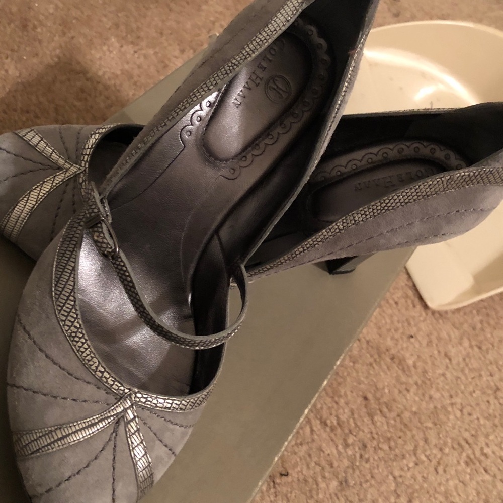 Grey Heel